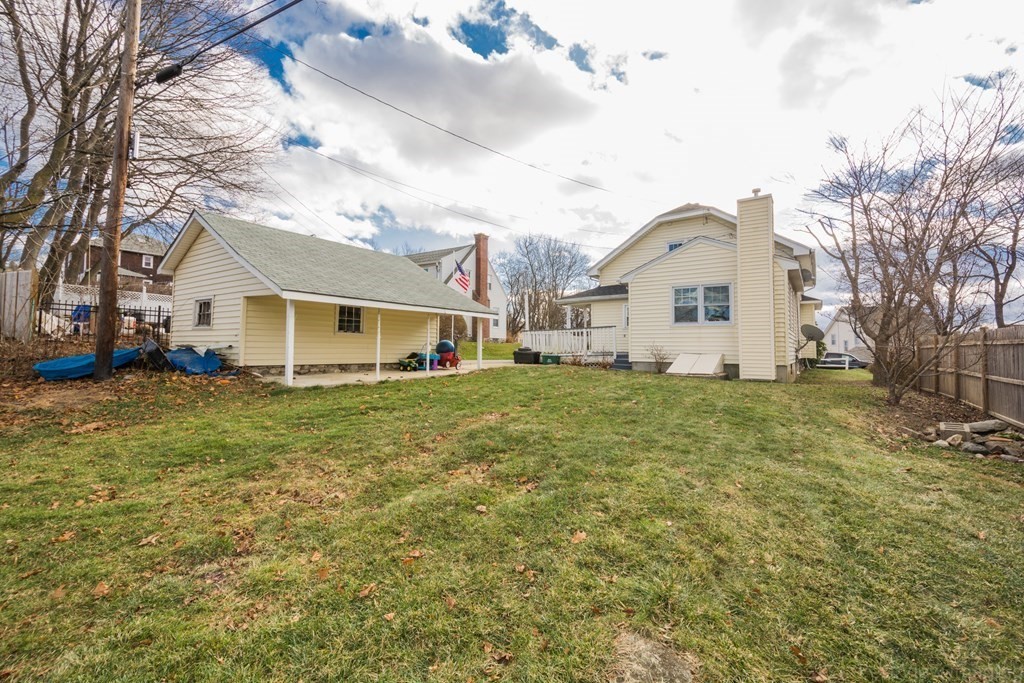 10 Ashburnham Road Worcester, MA 01605 - Photo 3 of 27 Gallery Image 3