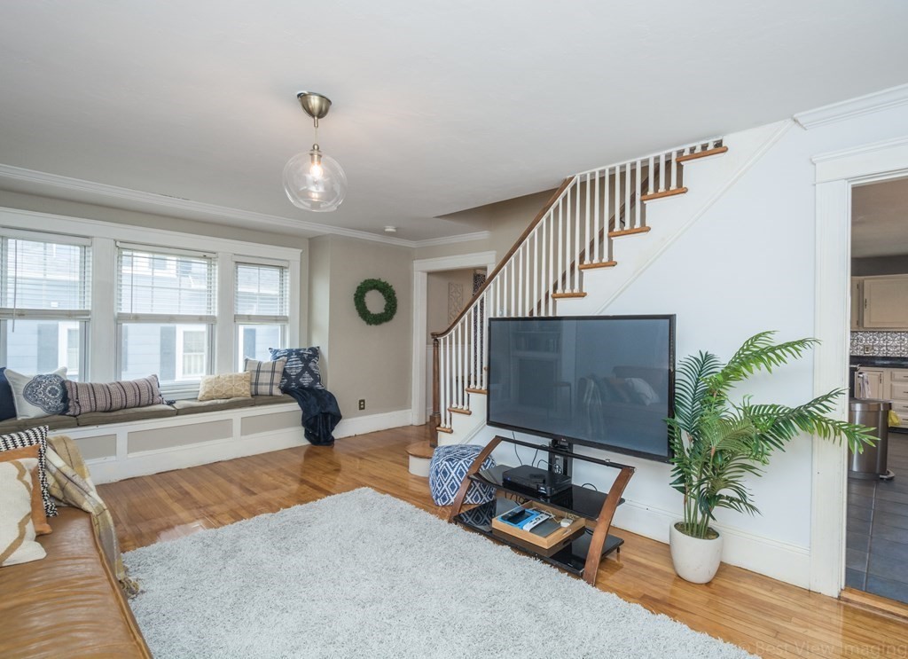 10 Ashburnham Road Worcester, MA 01605 - Photo 8 of 27 Gallery Image 8