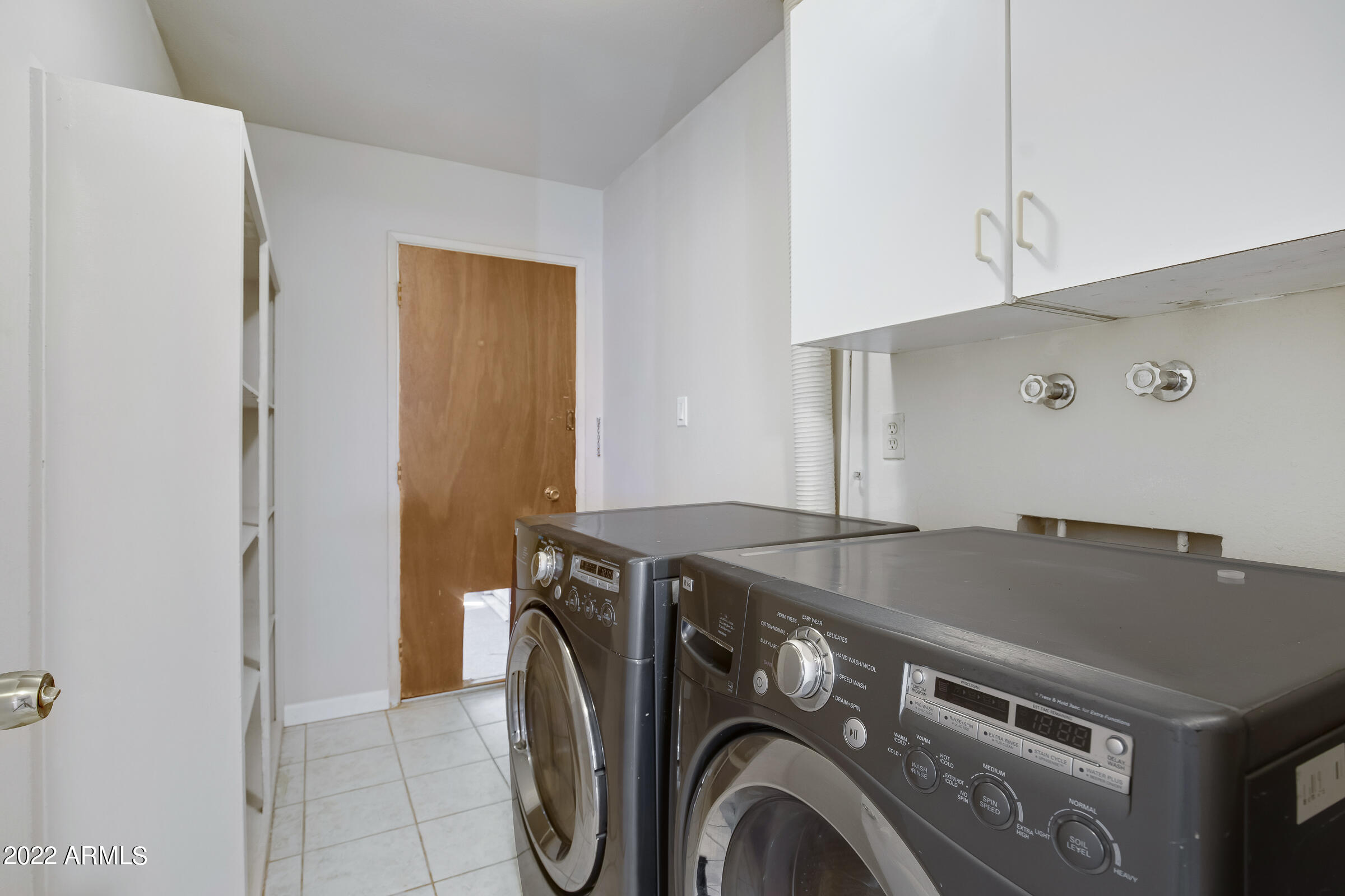 3220 West Thunderbird Road Phoenix, AZ 85053 - Photo 18 of 23 3220 W Thunderbird Rd-26