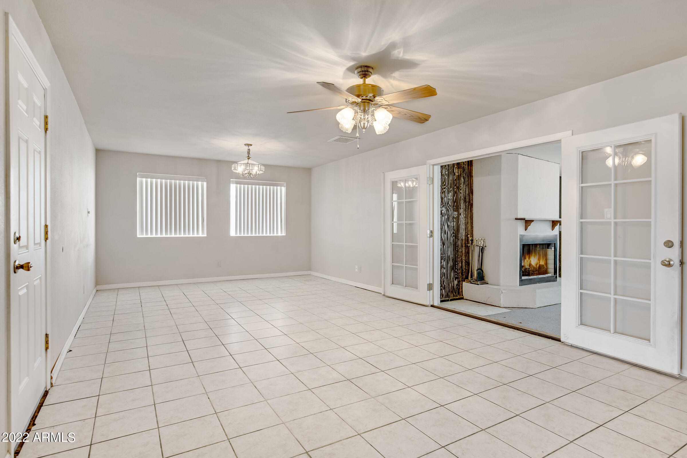 3220 West Thunderbird Road Phoenix, AZ 85053 - Photo 9 of 23 3220 W Thunderbird Rd-13