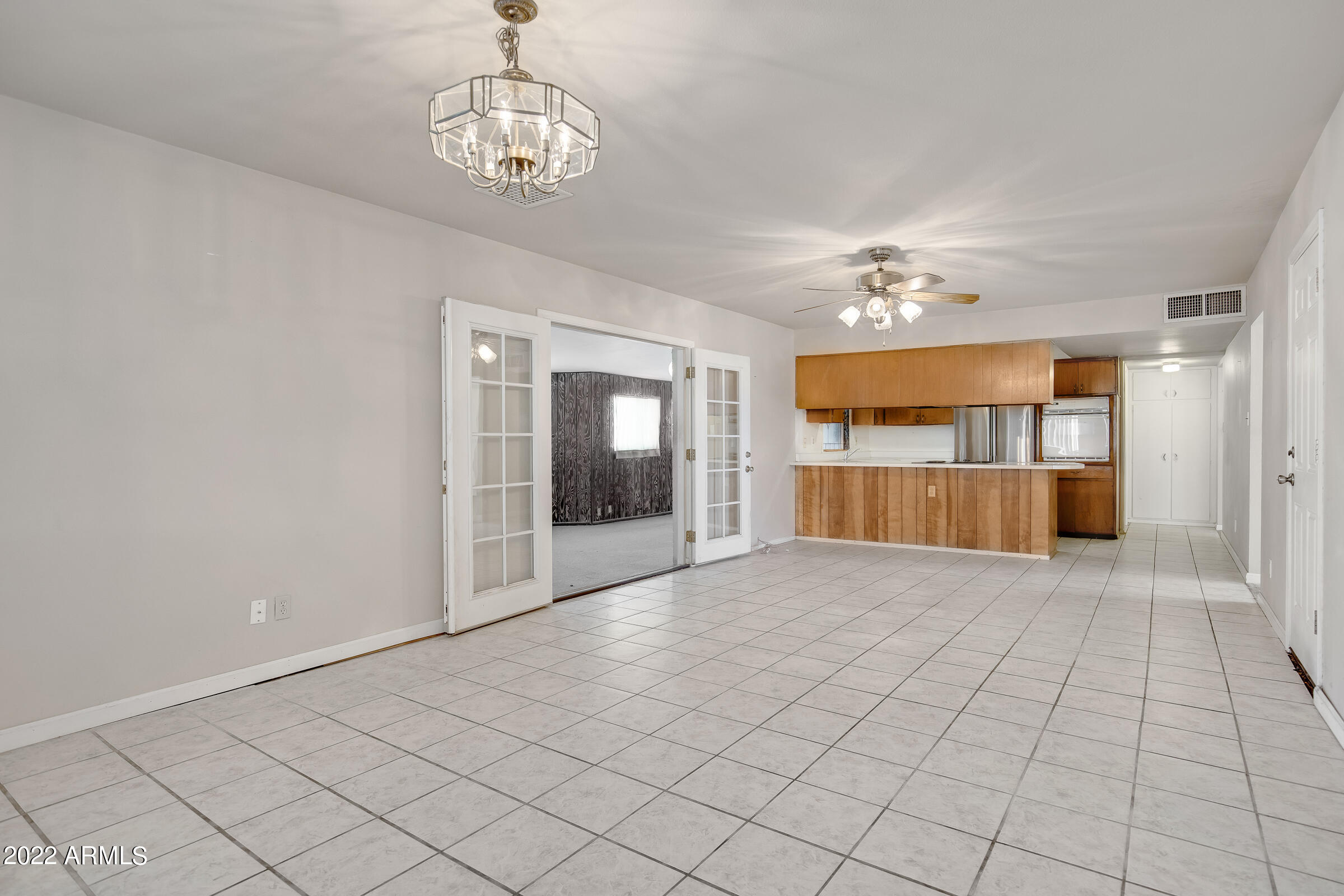3220 West Thunderbird Road Phoenix, AZ 85053 - Photo 10 of 23 3220 W Thunderbird Rd-15