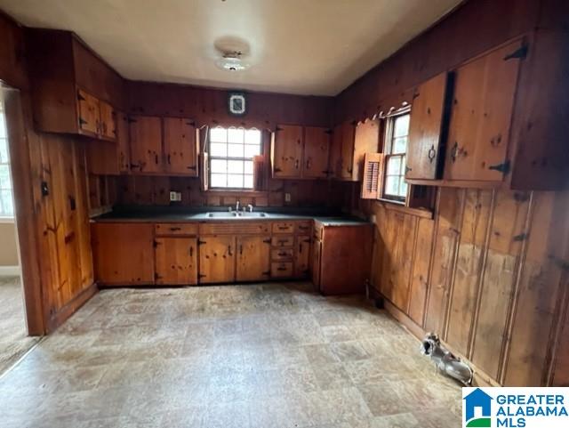 208 23rd Street Southwest Birmingham, AL 35211 - Photo 3 of 10