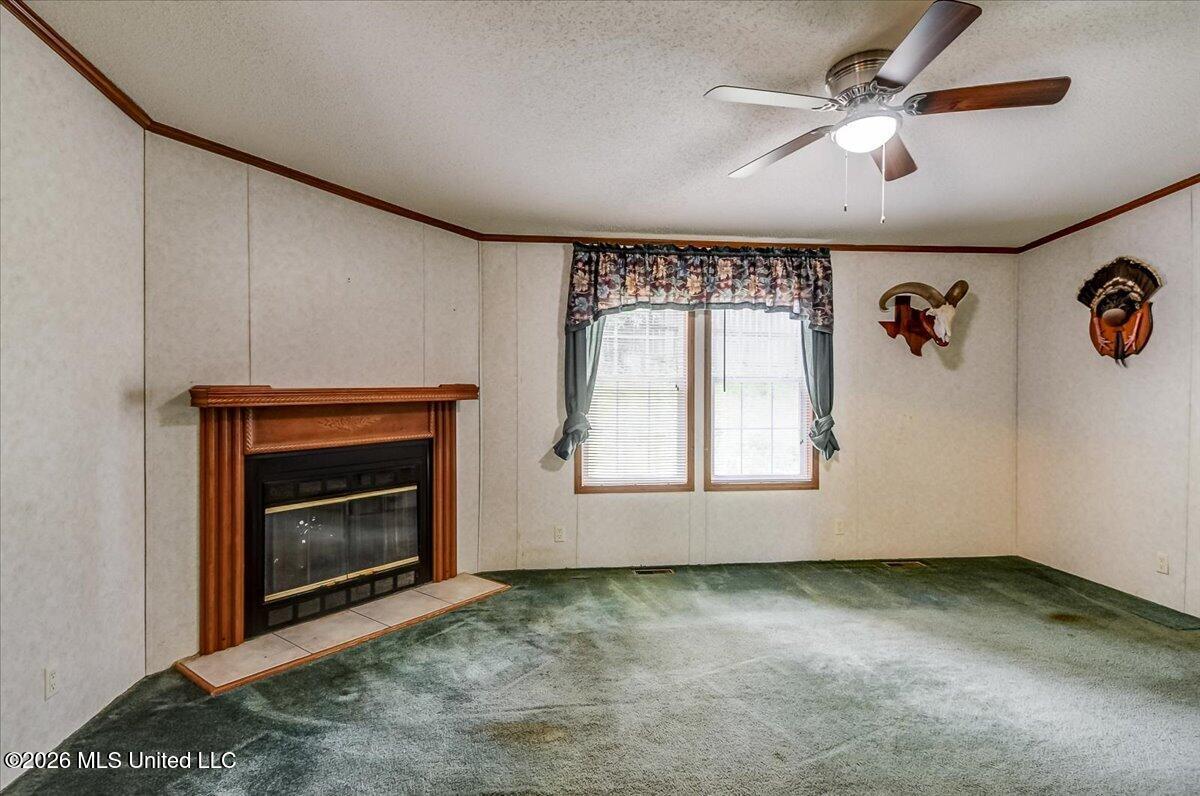 2041 King Road Southaven, MS 38672 - Photo 7 of 32 15-KMP_9537_38_39_40_41