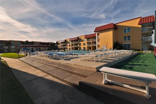 $4,500 | 3801 South Atlantic Avenue, Unit UT204, New Smyrna Beach, FL 32169