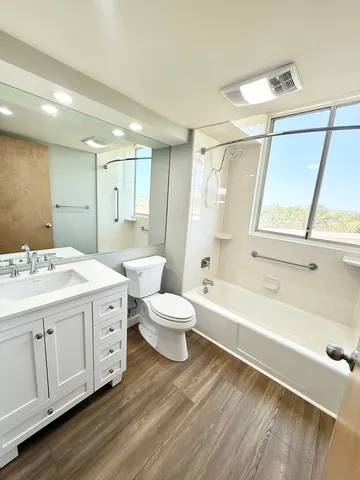 $2,150 | 1012-2a Guadalupe Street, Kerrville, TX 78028