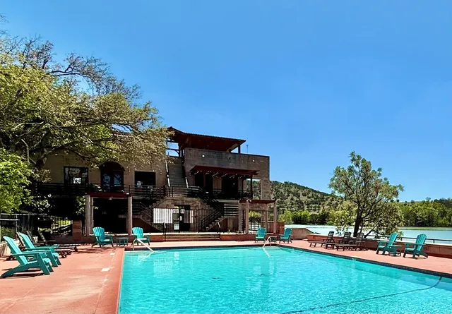 $2,150 | 1012-2a Guadalupe Street, Kerrville, TX 78028