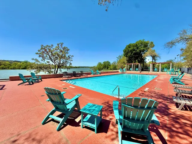 $2,150 | 1012-2a Guadalupe Street, Kerrville, TX 78028