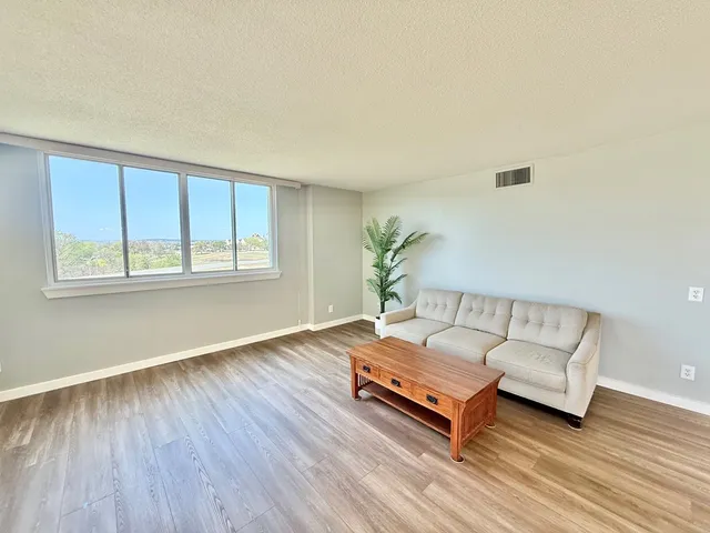 $2,150 | 1012-2a Guadalupe Street, Kerrville, TX 78028