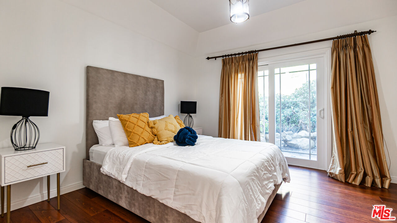 7449 Studio Road Canoga Park, CA 91304 - Photo 21 of 67