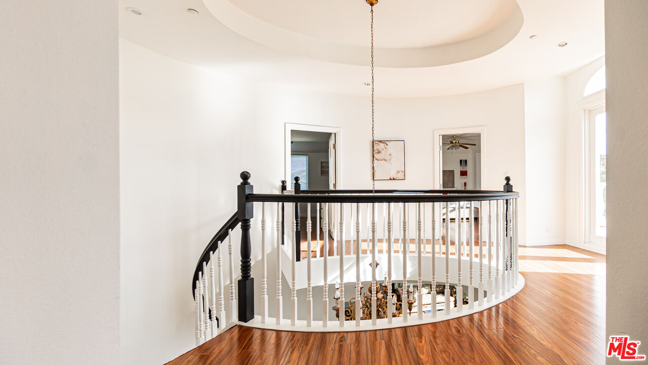 7449 Studio Road Canoga Park, CA 91304 - Photo 23 of 68