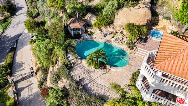 $3,895,000 | 7449 Studio Road, Canoga Park, CA 91304