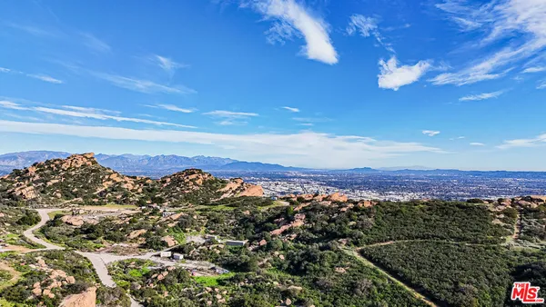 $3,895,000 | 7449 Studio Road, Canoga Park, CA 91304