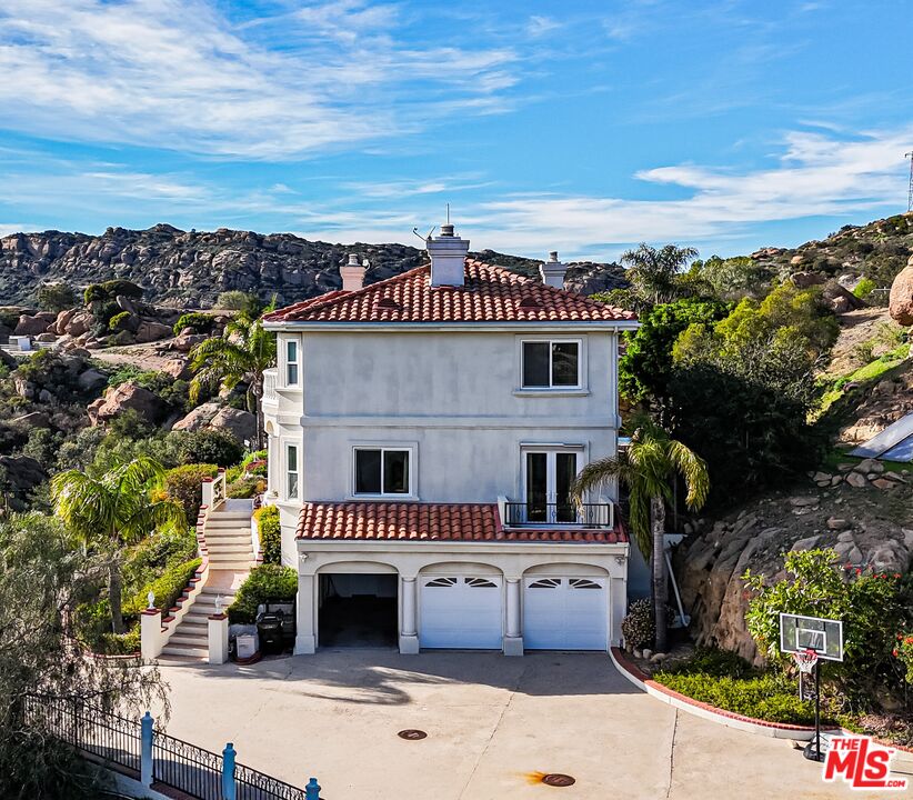 7449 Studio Road Canoga Park, CA 91304 - Photo 58 of 68