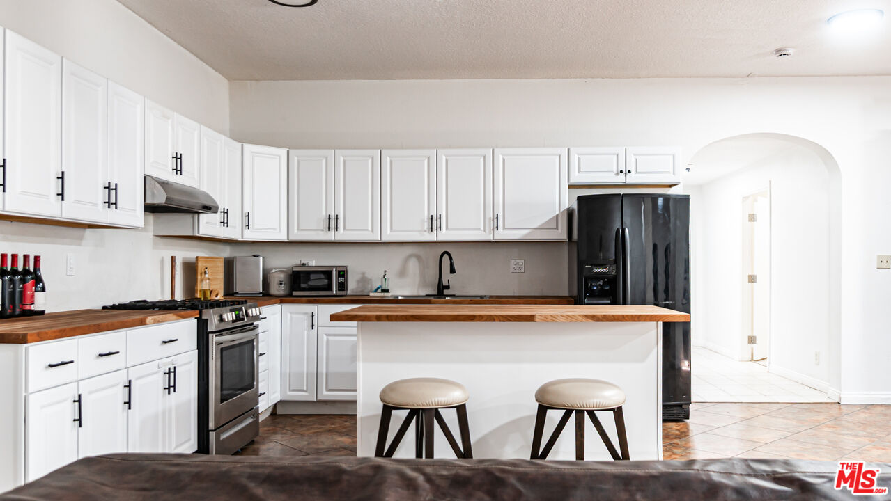 7449 Studio Road Canoga Park, CA 91304 - Photo 60 of 67