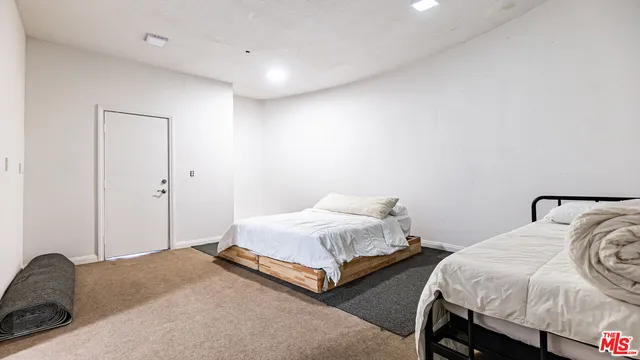 $3,995,000 | 7449 Studio Road, Canoga Park, CA 91304
