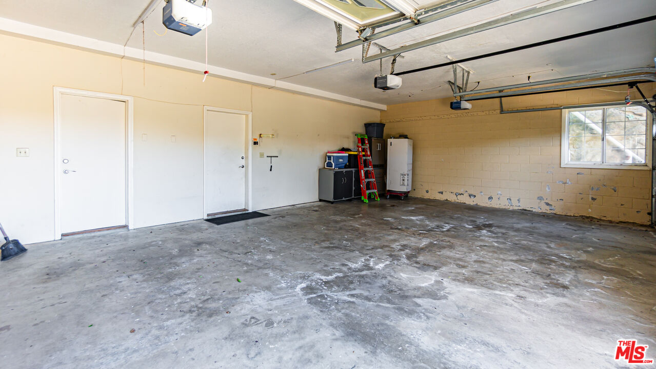 7449 Studio Road Canoga Park, CA 91304 - Photo 66 of 68