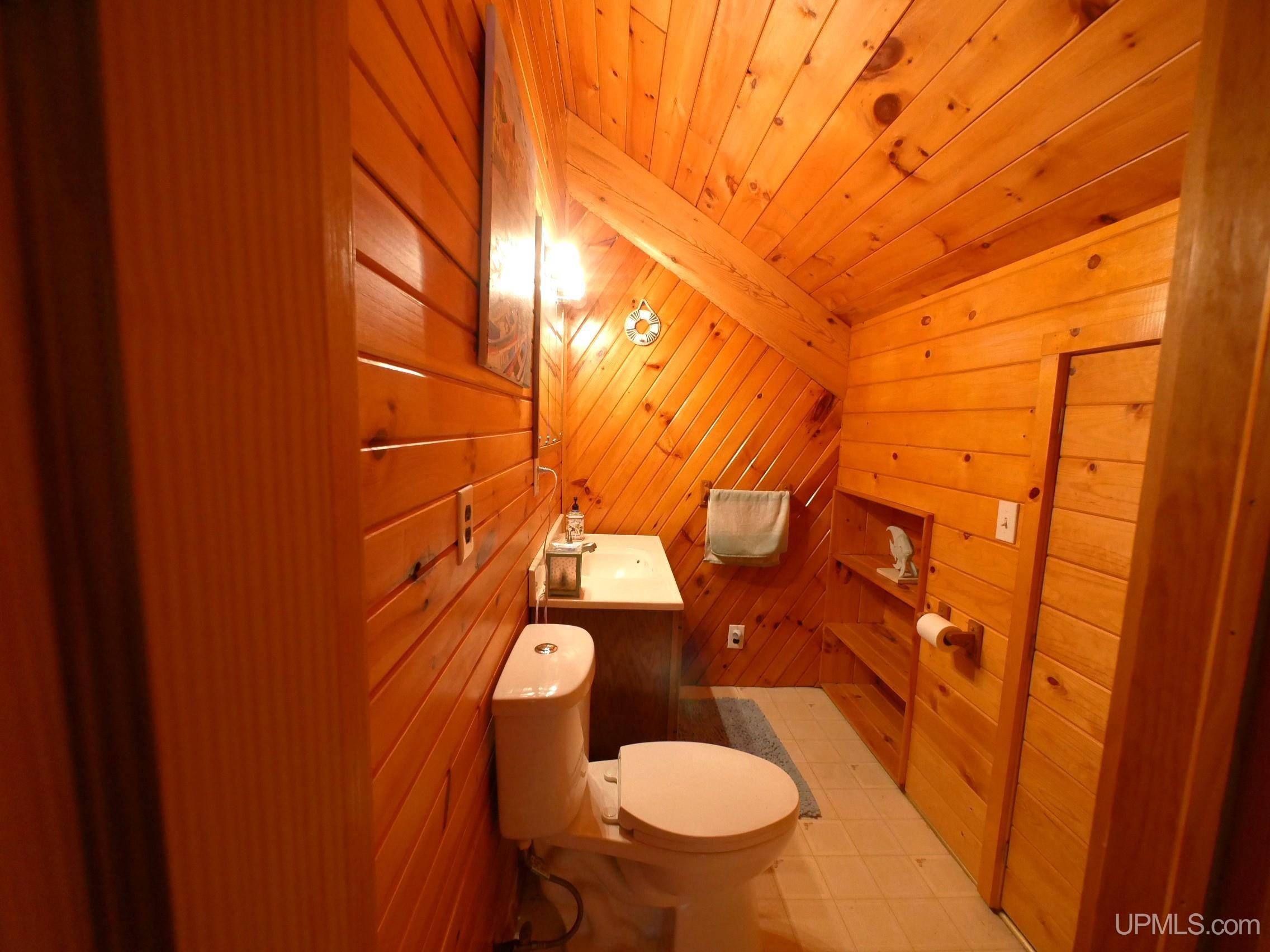 49270 Coal Dock Road Hancock, MI 49930 - Photo 34 of 79 Gallery Image 34