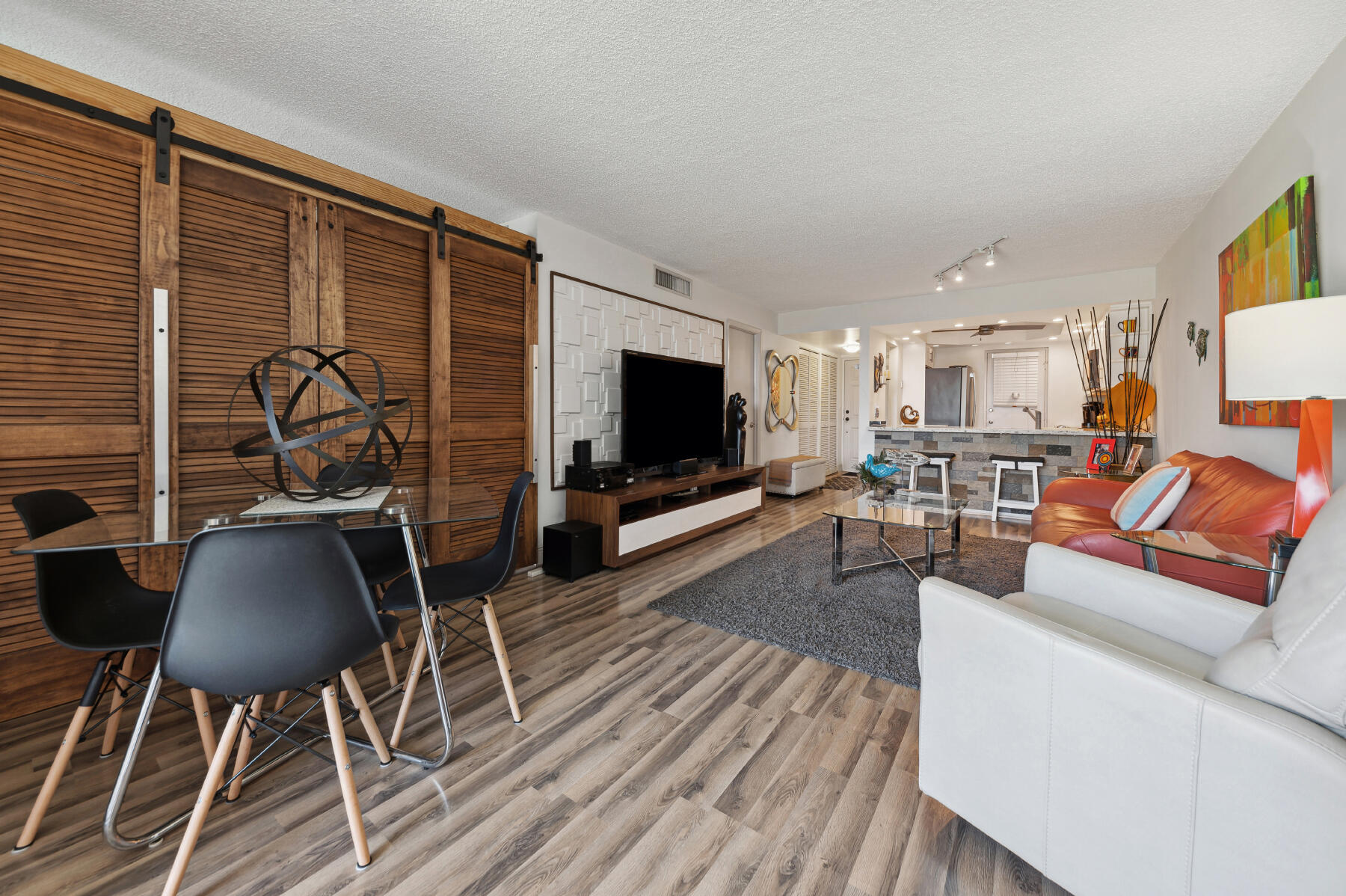 250 Northwest 67th Street, Unit 321 Boca Raton, FL 33487 - Photo 7 of 15 DINING AREA