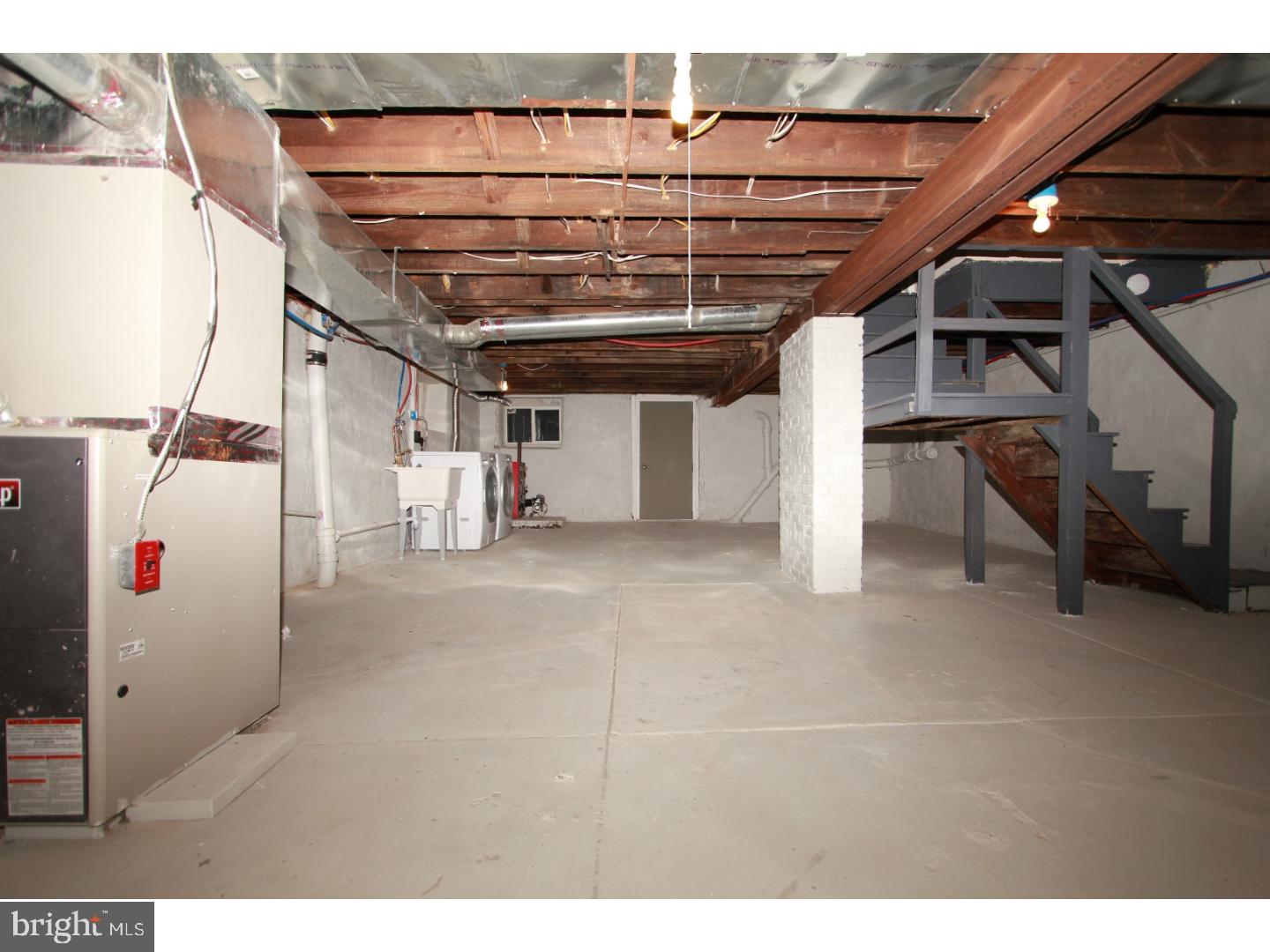 6133 Nassau Road Philadelphia, PA 19151 - Photo 23 of 25 Gallery Image 23