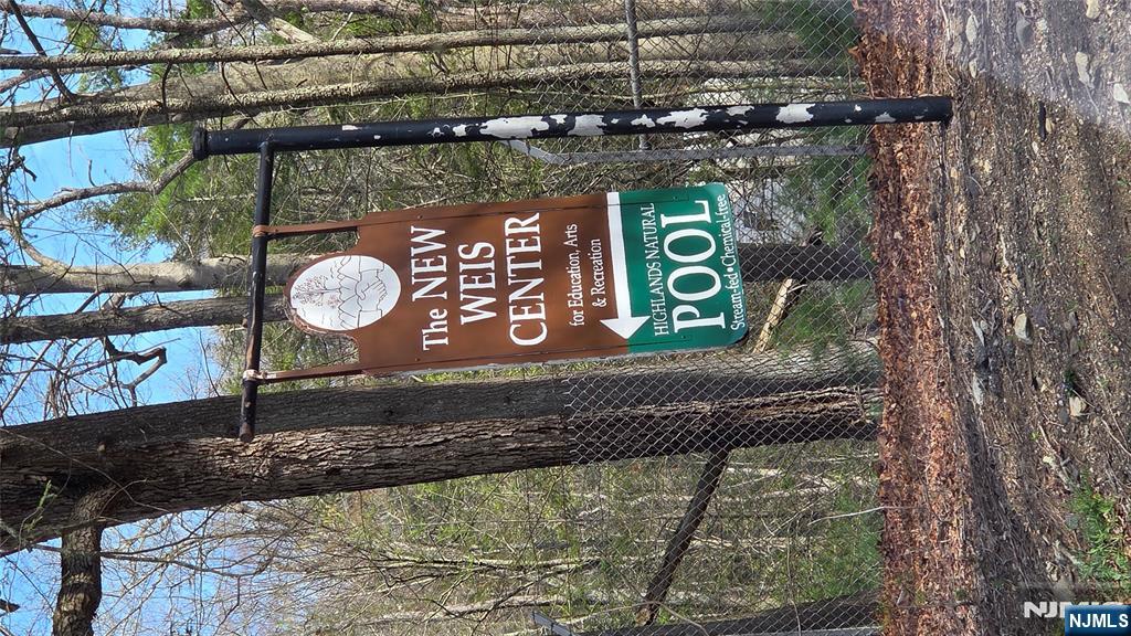 195 Snake Den Road Bloomingdale, NJ 07465 - Photo 11 of 11