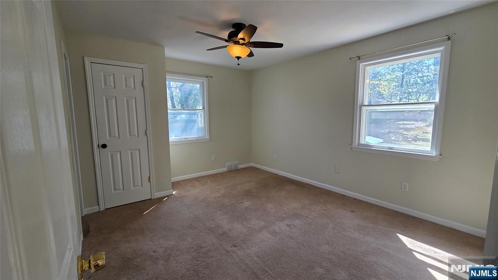 195 Snake Den Road Bloomingdale, NJ 07465 - Photo 8 of 11