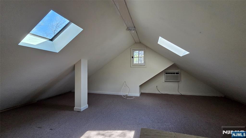 195 Snake Den Road Bloomingdale, NJ 07465 - Photo 10 of 11