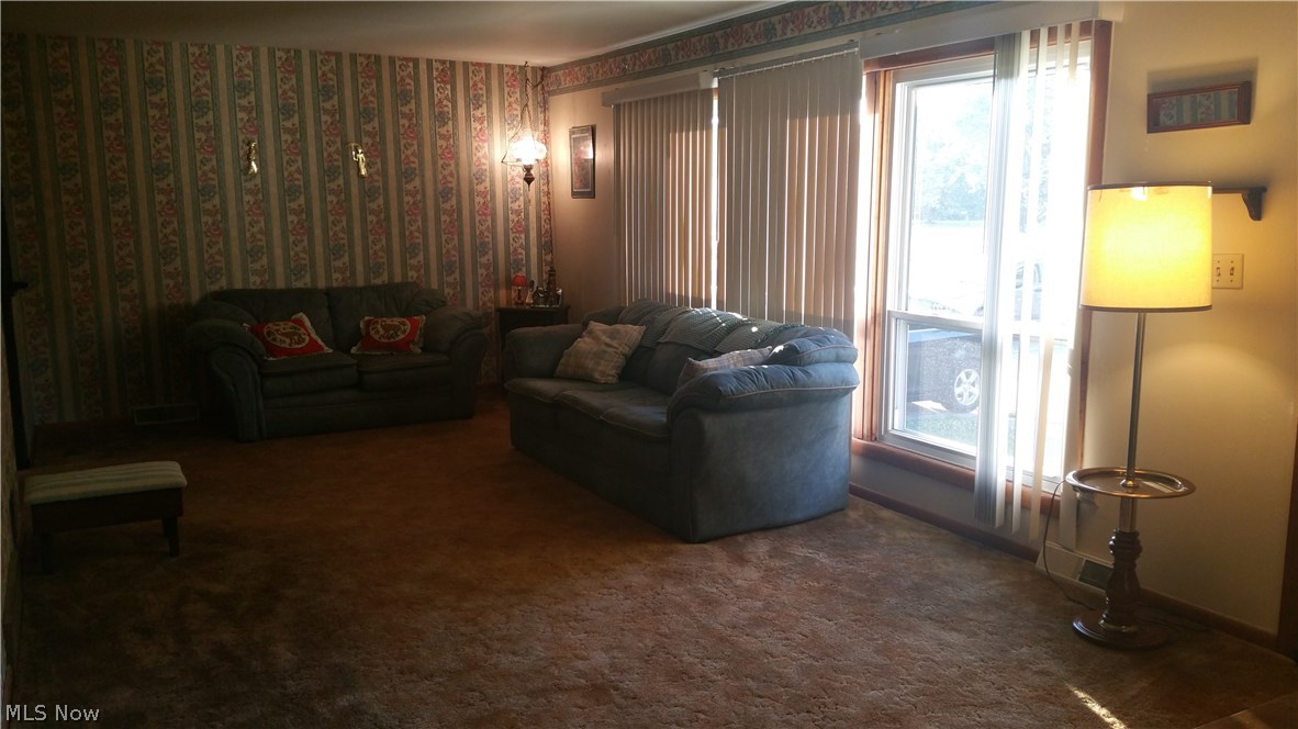 2115 Hewitt Gifford Road Southwest Warren, OH 44481 - Photo 9 of 16