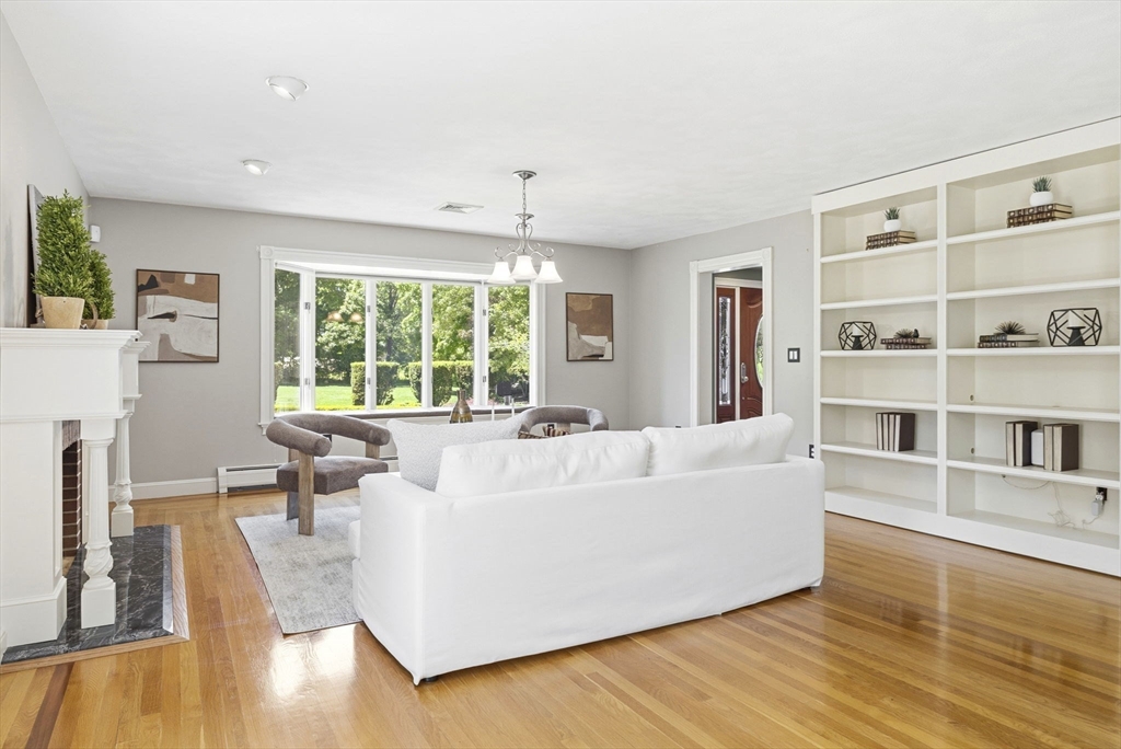3 Russell Road Lynnfield, MA 01940 - Photo 12 of 40