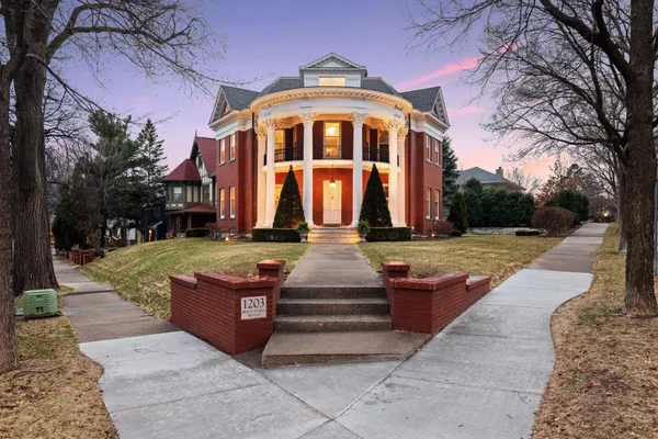 $1,695,000 | 1203 Mt Curve Avenue, Minneapolis, MN 55403