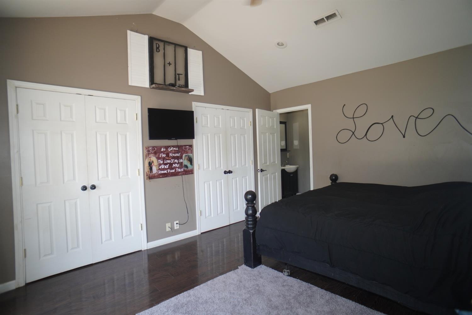 21060 Beacon Road Metamora, IN 47030 - Photo 8 of 16 Gallery Image 8