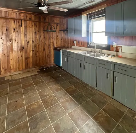 $120,000 | 701 Park Street, Loogootee, IN 47553