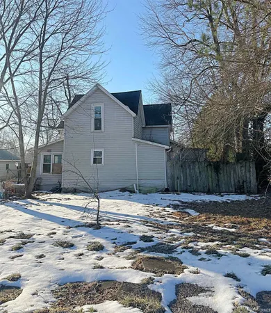 $120,000 | 701 Park Street, Loogootee, IN 47553