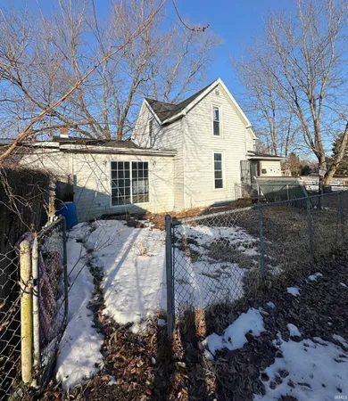 $120,000 | 701 Park Street, Loogootee, IN 47553