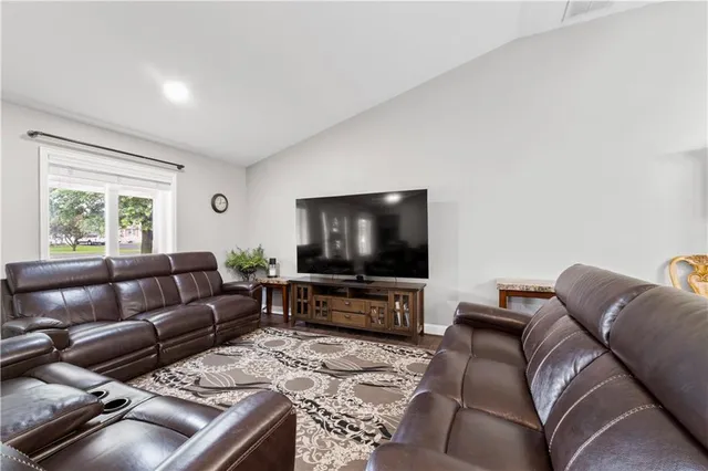 $279,999 | 12590 East Osage Nation Road, Nevada, MO 64772