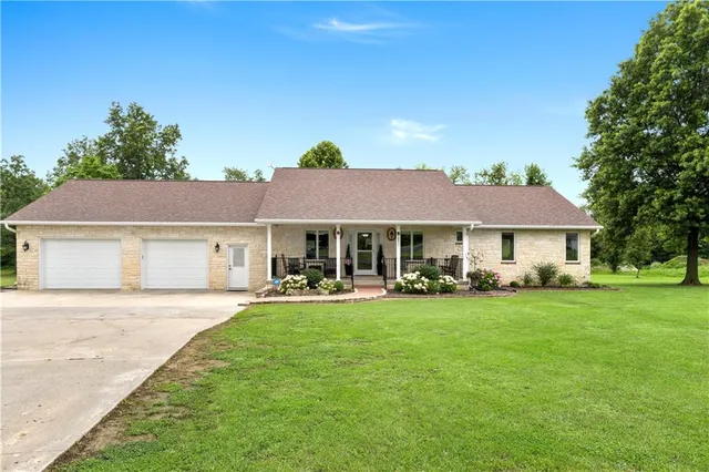 $279,999 | 12590 East Osage Nation Road, Nevada, MO 64772