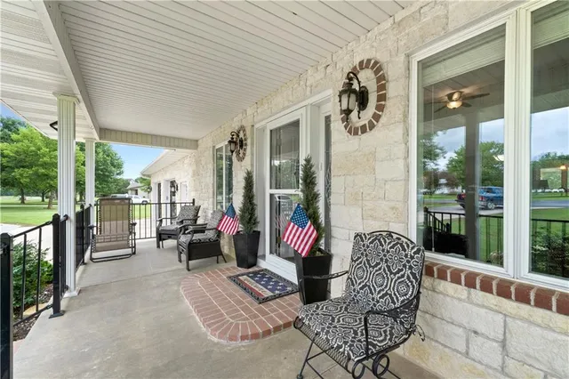 $279,999 | 12590 East Osage Nation Road, Nevada, MO 64772