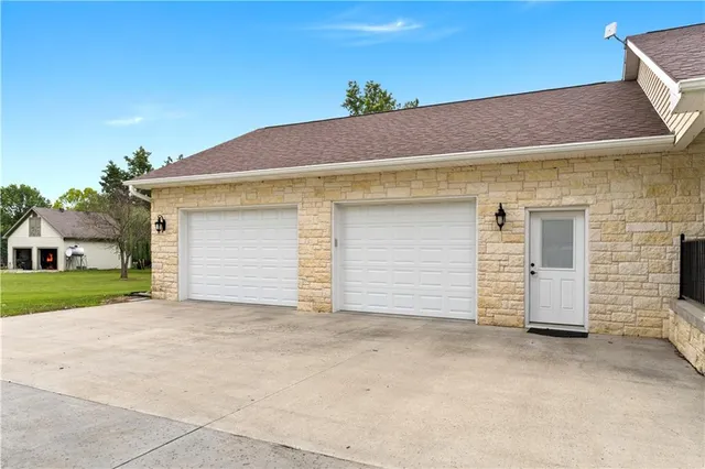 $279,999 | 12590 East Osage Nation Road, Nevada, MO 64772