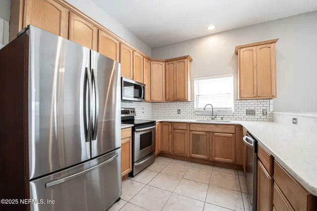 $3,000 | 821 6th Avenue South, Jacksonville Beach, FL 32250