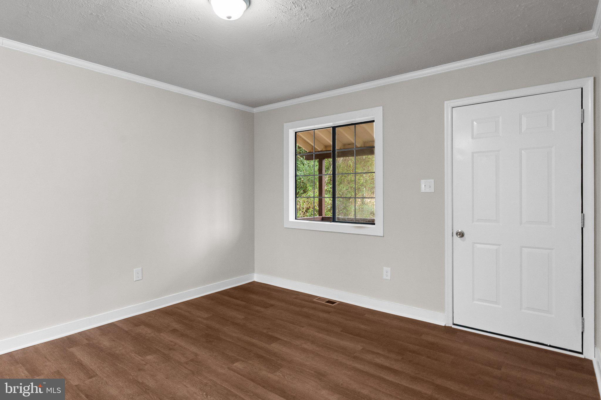 12240 Birkdale Road Ruther Glen, VA 22546 - Photo 11 of 32 Gallery Image 11