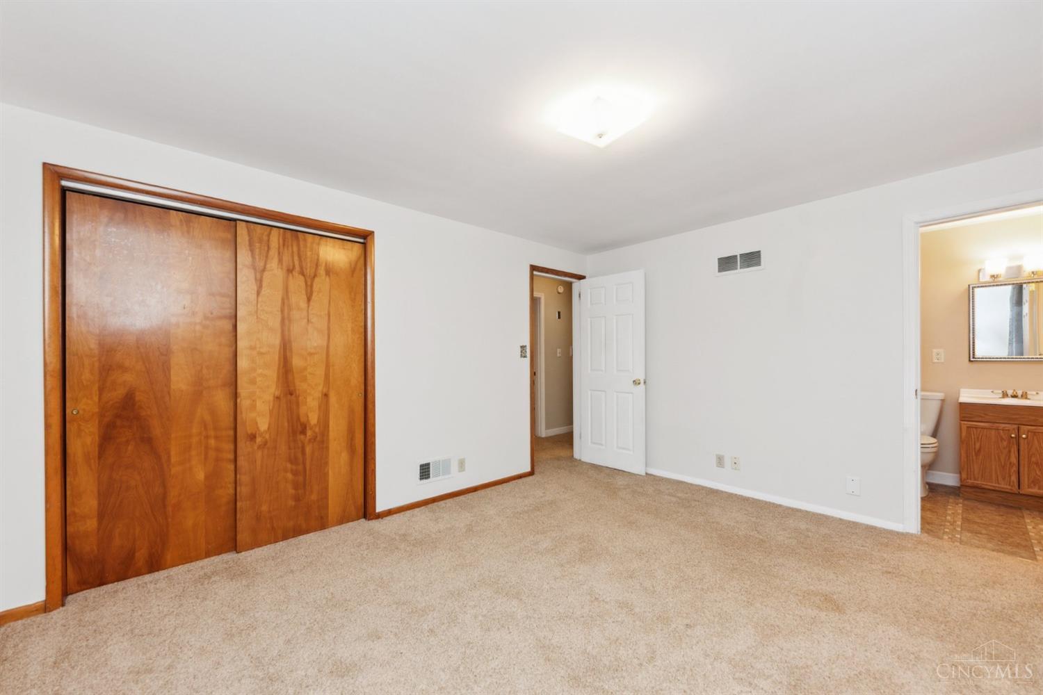 4644 Aston Road Cincinnati, OH 45244 - Photo 20 of 33