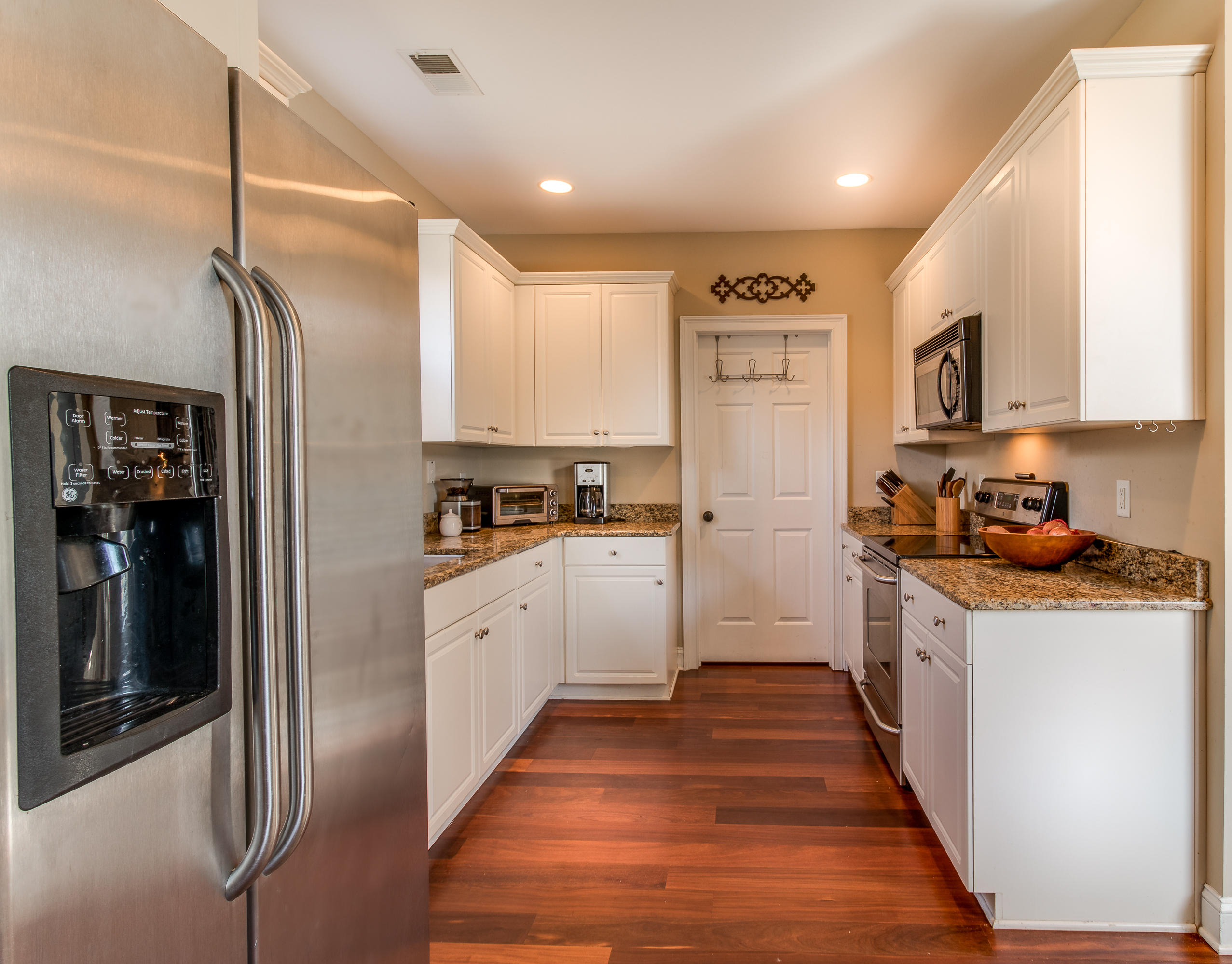 590 Rutledge Avenue, Unit C Charleston, SC 29403 - Photo 9 of 23 8--FULL
