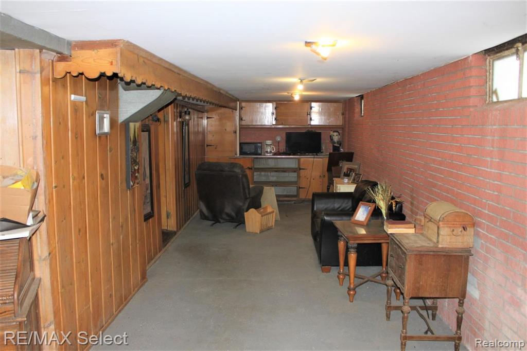 5146 Lennon Road Flint, MI 48507 - Photo 9 of 21