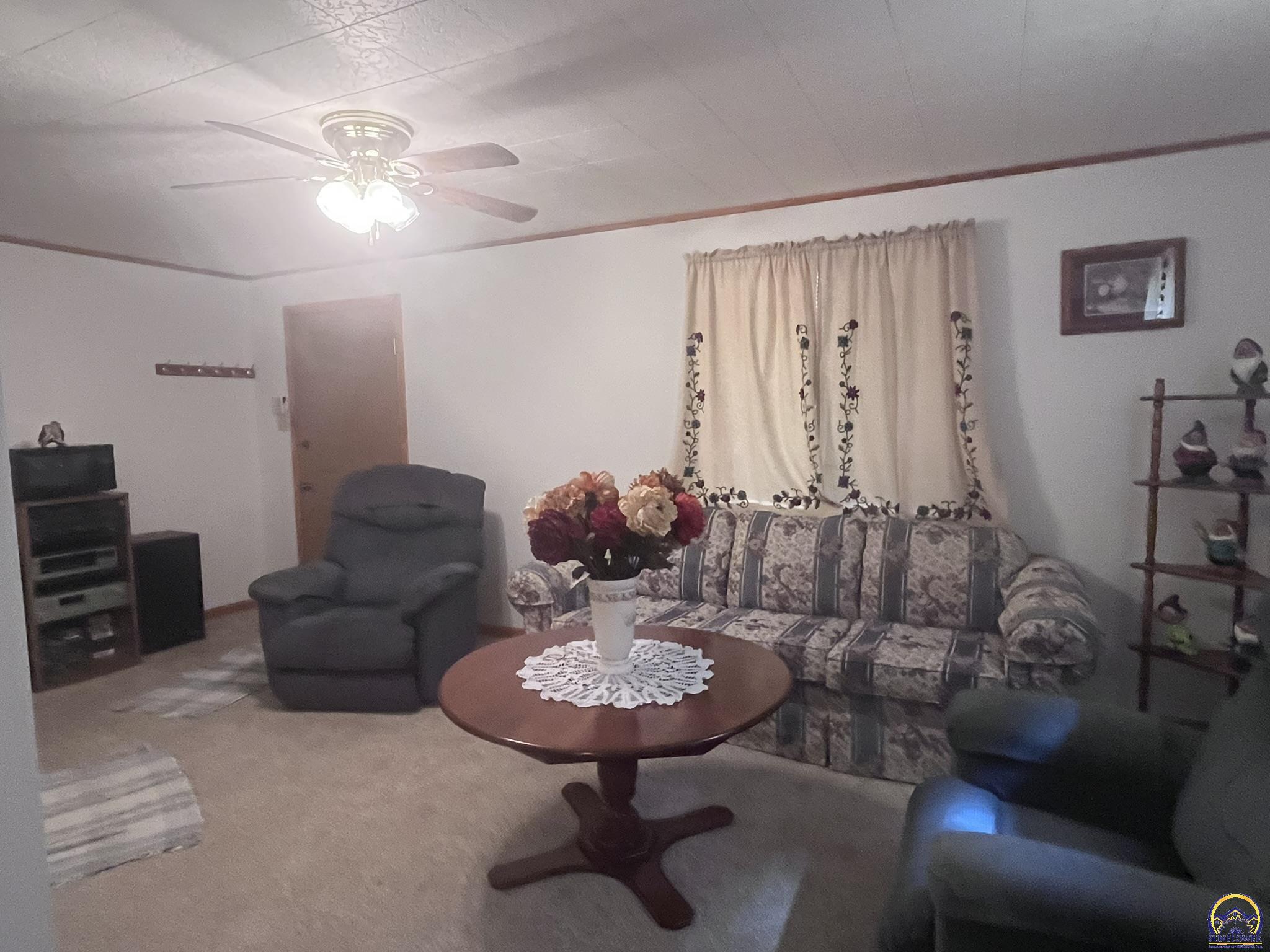 6024 Southeast Stubbs Road Tecumseh, KS 66542 - Photo 16 of 38