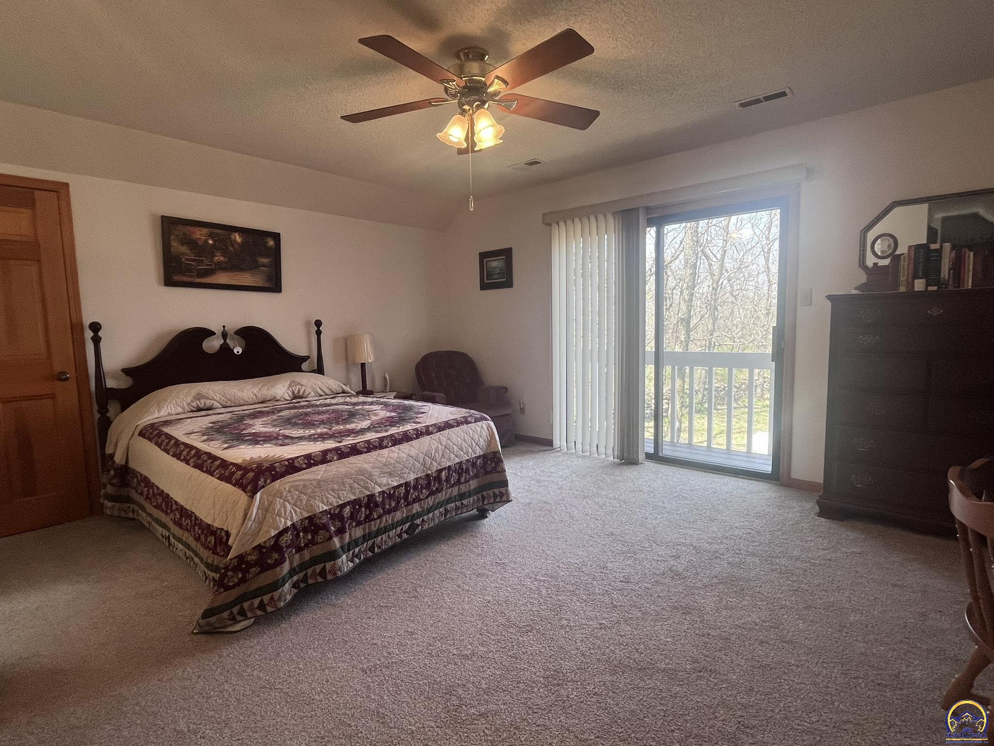 6024 Southeast Stubbs Road Tecumseh, KS 66542 - Photo 10 of 38