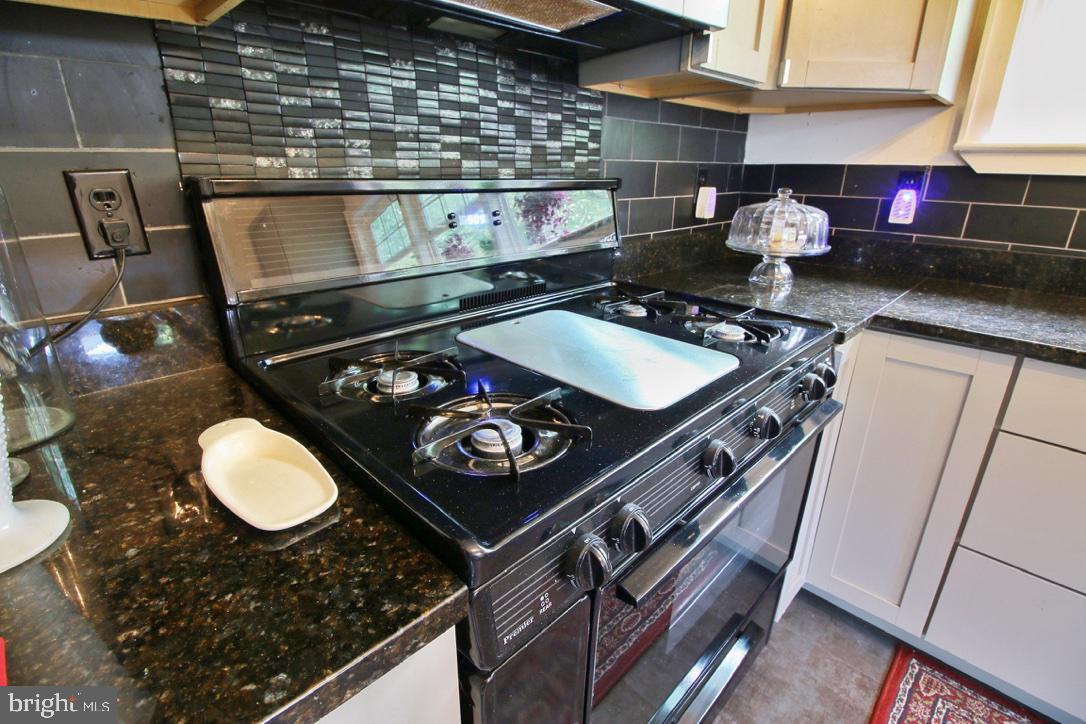 5117 Decatur Street Hyattsville, MD 20781 - Photo 12 of 23 Gallery Image 12