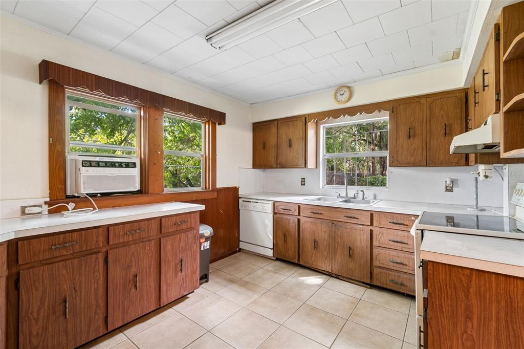 4743 School Road Land O' Lakes, FL 34638 - Photo 15 of 54 Gallery Image 15