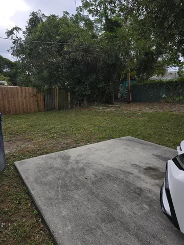 $239,000 | 595 West 3rd Street, Riviera Beach, FL 33404