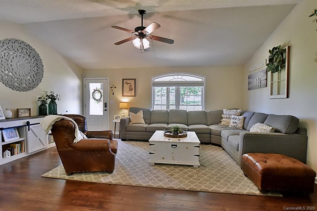 1616 Jim McCarter Road Clover, SC 29710 - Photo 6 of 36 Gallery Image 6