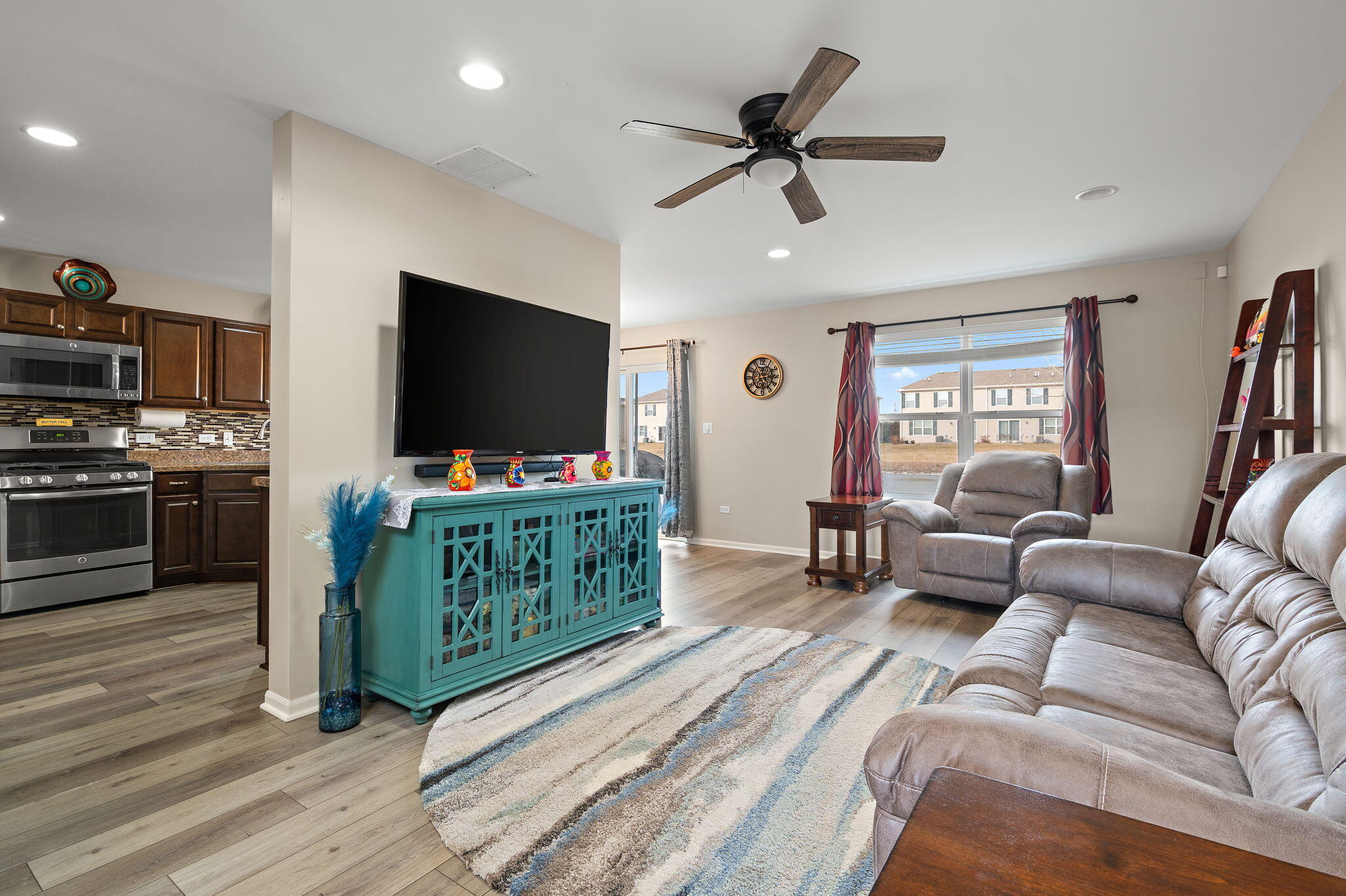 11166 Tennessee Street Crown Point, IN 46307 - Photo 4 of 24 2048x1365