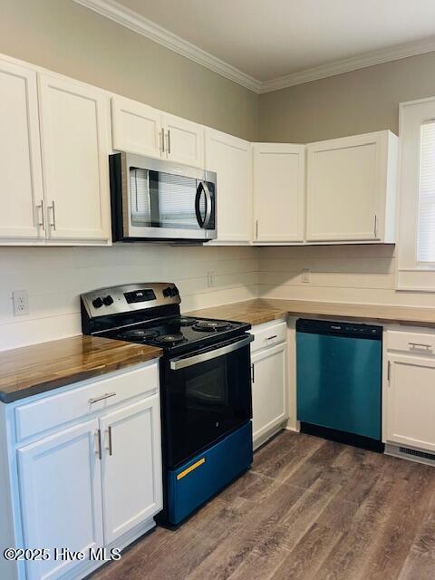 1507 Holman Street Kinston, NC 28501 - Photo 7 of 27 Kitchen